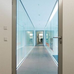 Левая противопожарная дверь / серия FRM7442